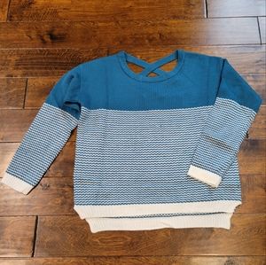 NWT LLOVE Sweater Size M/L